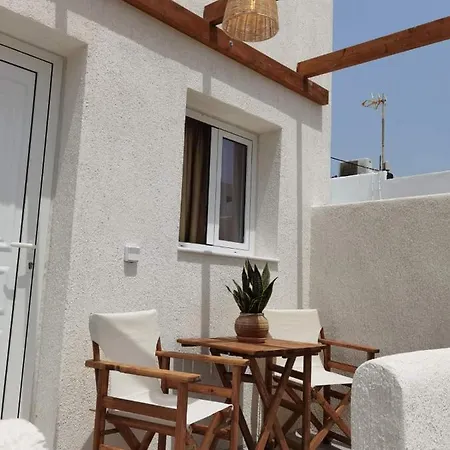 Konstantinos * Perissa (Santorini)