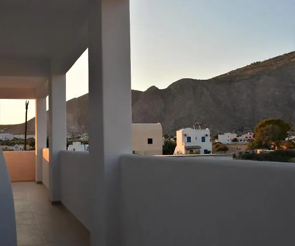 Konstantinos Perissa (Santorini)