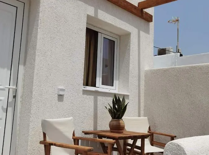 Konstantinos * Perissa (Santorini)